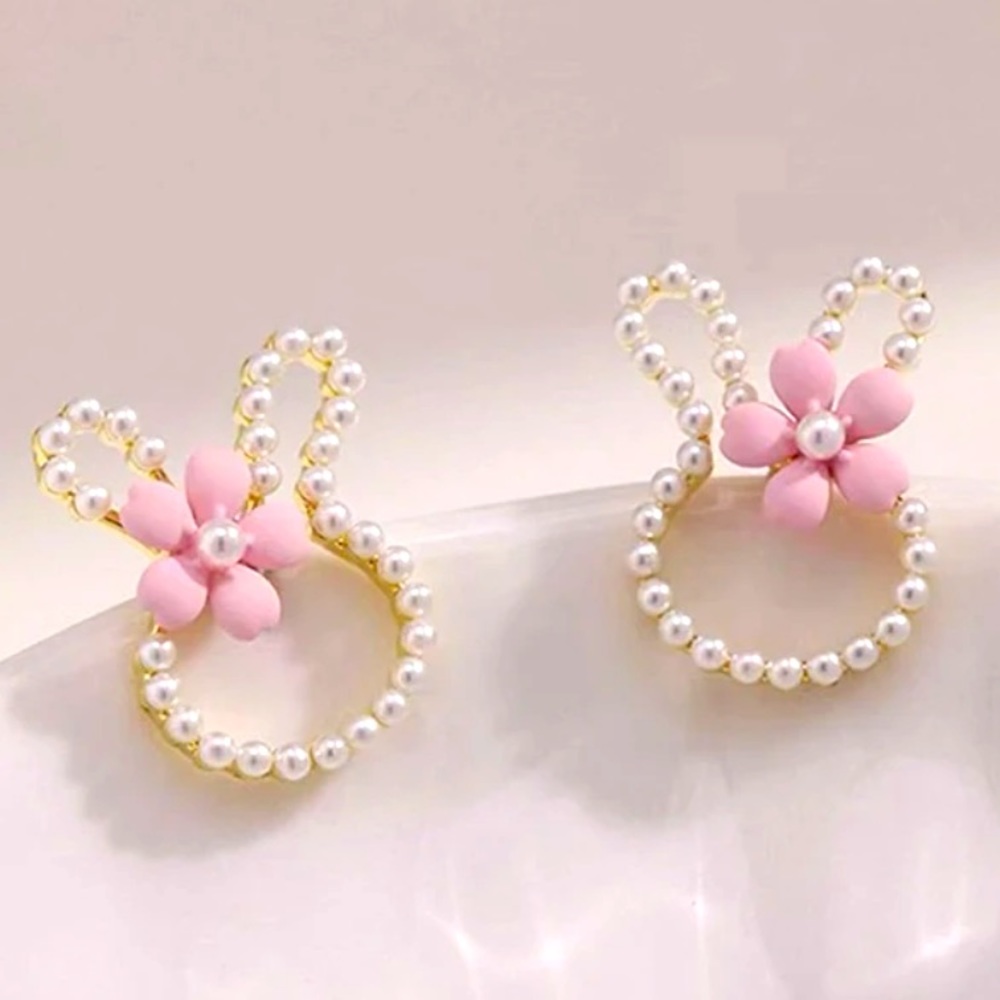 Pearl Bunny Stud Earrings